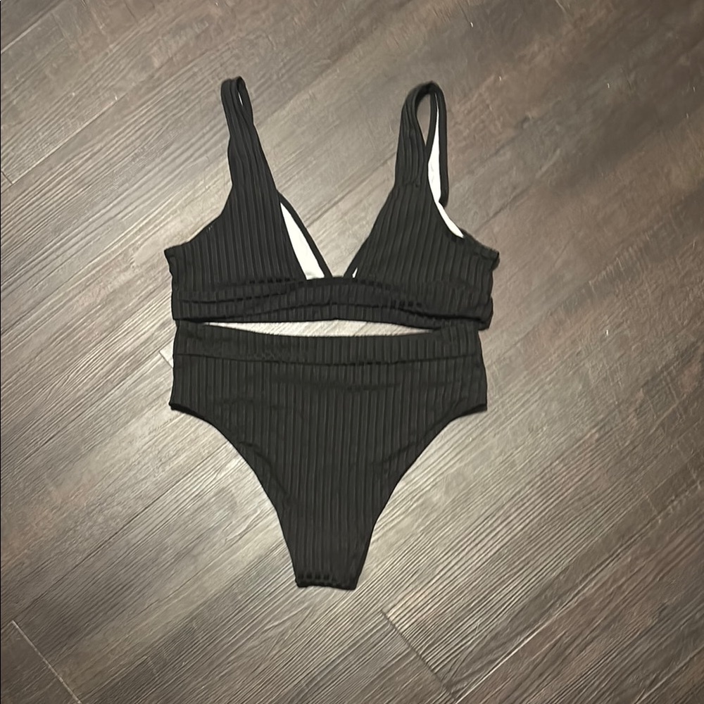 SHEIN Black Ribbed Bikini Set - Picture 2 of 4